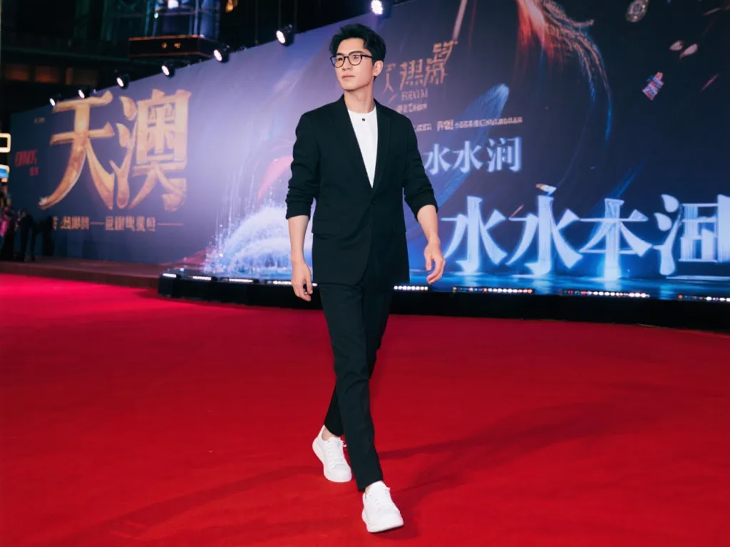 球星更迭